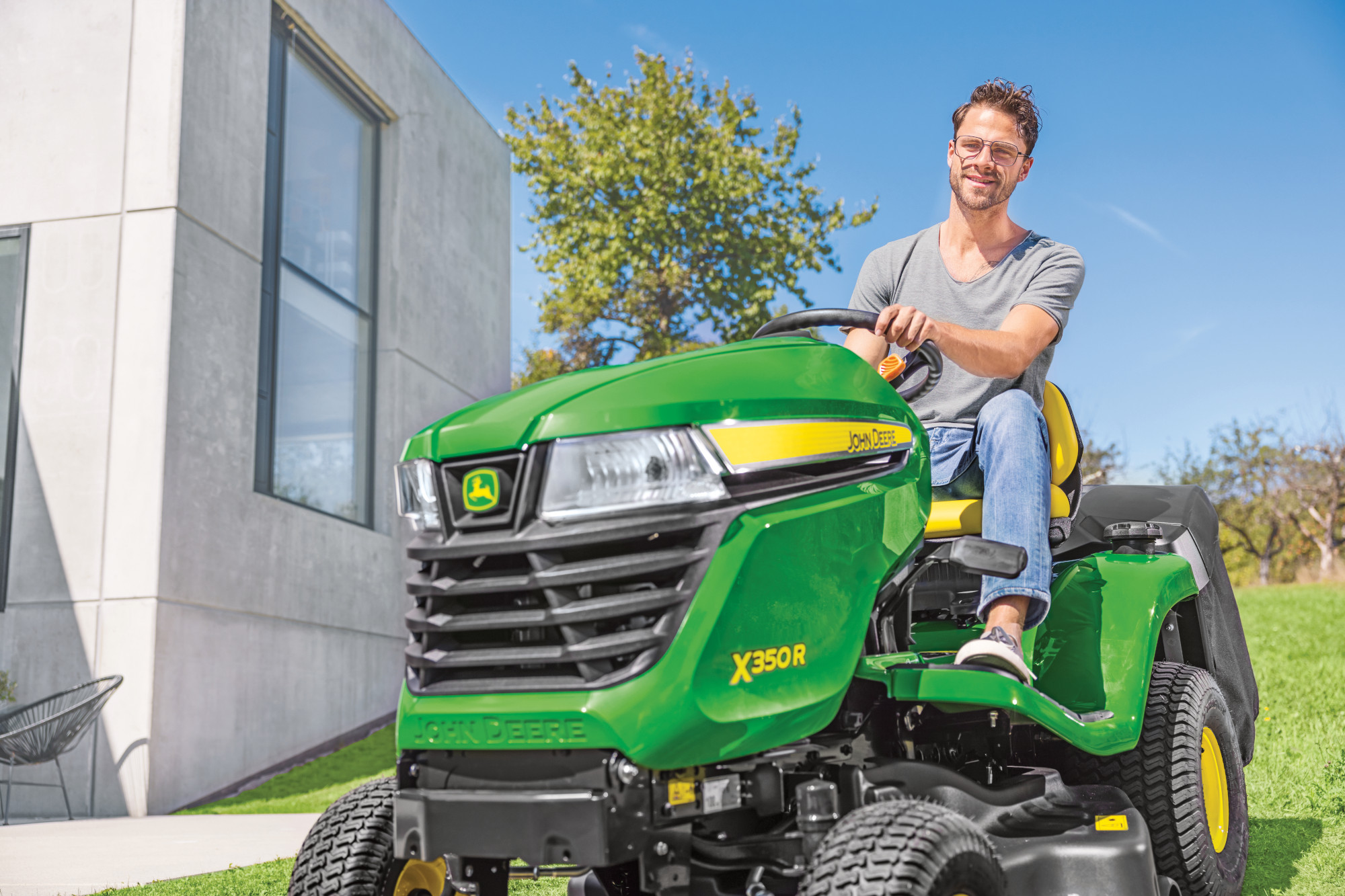 John deere discount riding mower deals